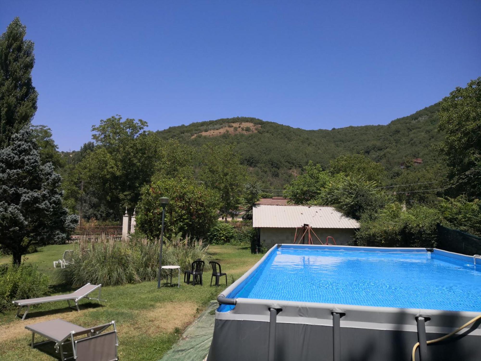 Rivodutri Albergo-Ristorante"Parco Alle Noci"Tra La Cascata Delle Marmore,Labro E Valle Santa Di S Francesco מראה חיצוני תמונה